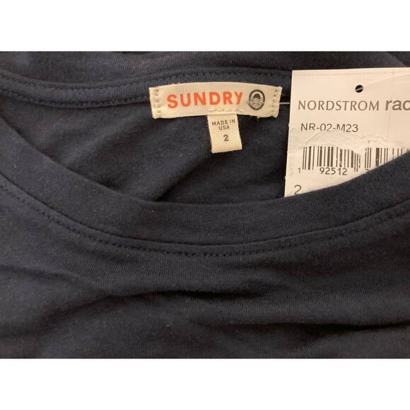 Sundry Women's Crop Tee Shirt Size 2 Medium Navy NWT Boxy Silky Soft 3/4 Sleeve - Picture 6 of 8